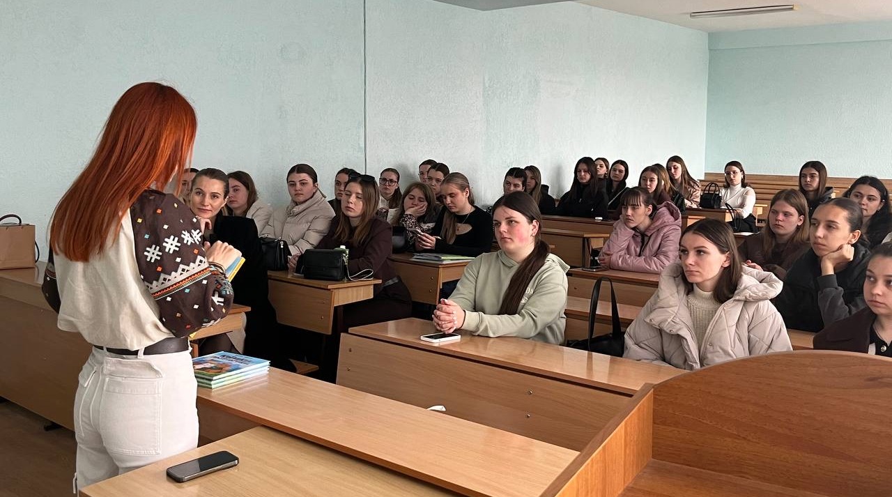 Розмова про літературний процес